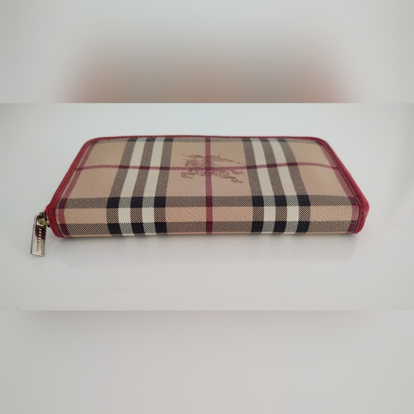 Burberry Check Large Wallet - Picture 5 of 8